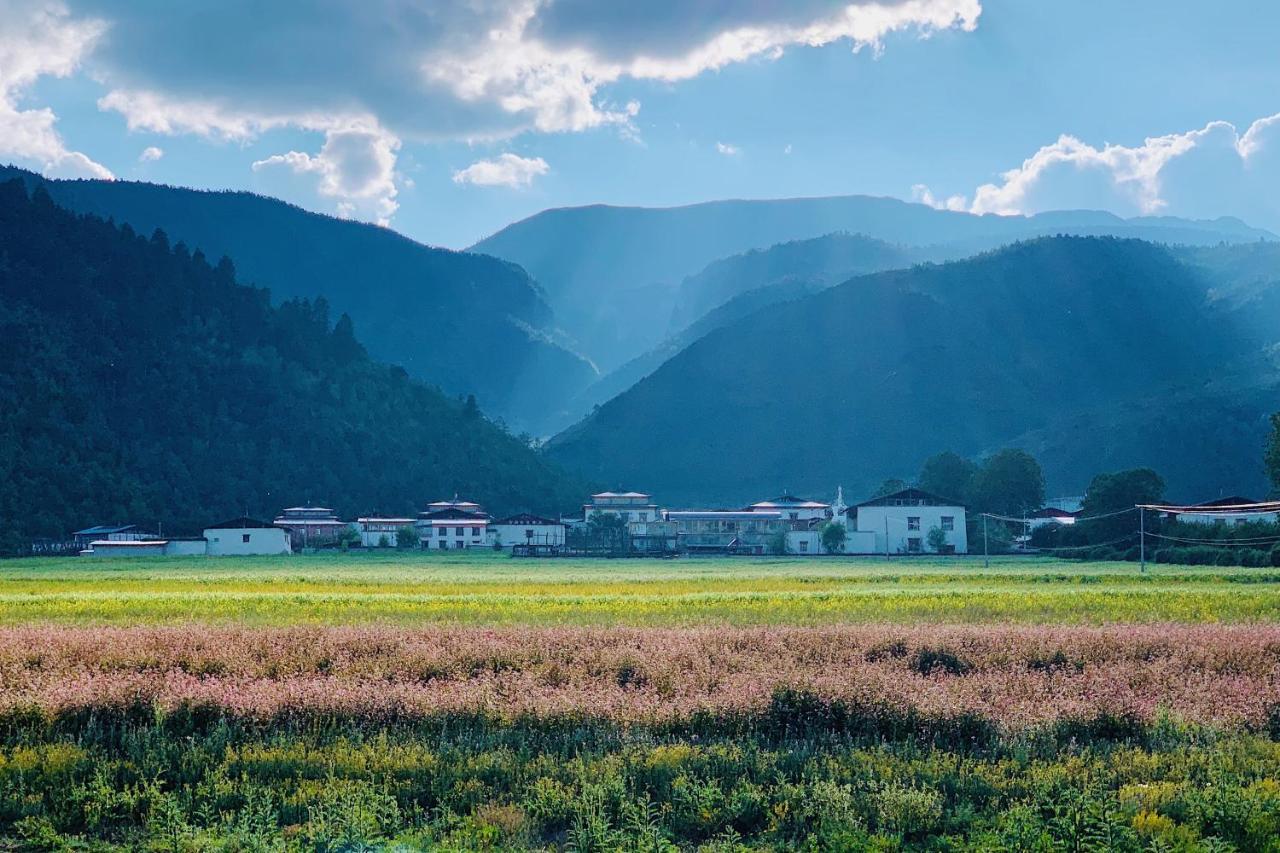 Shangri-La Dala Pasture Hotel 더친현 외부 사진