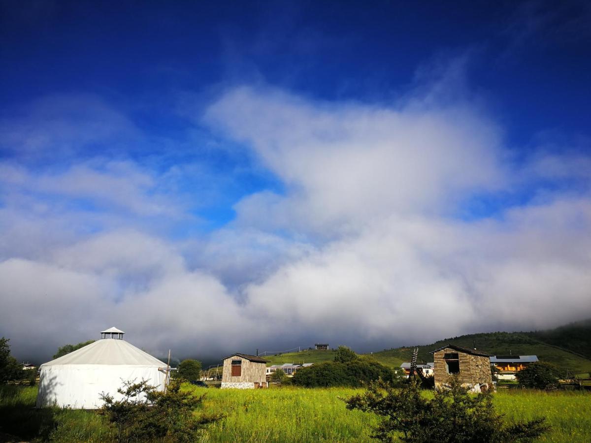 Shangri-La Dala Pasture Hotel 더친현 외부 사진